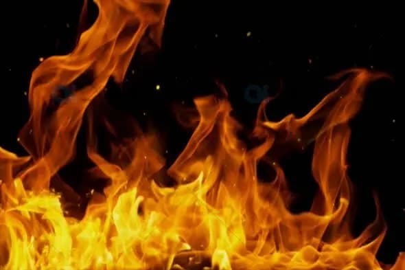 Realistic Flames Animation with Burning Fire Effect