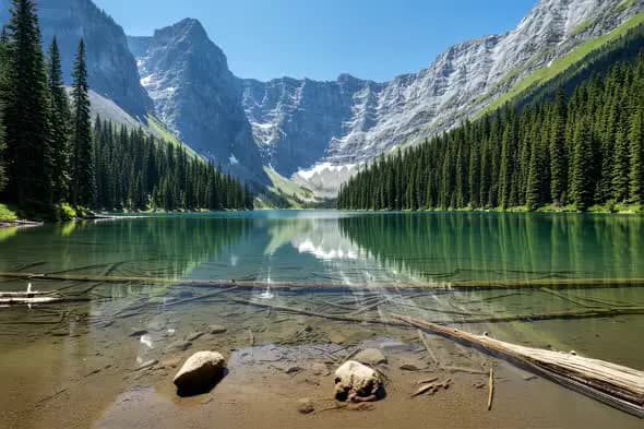 Pristine Alpine Lake Reflecting Majestic Mountain Peaks Scenery